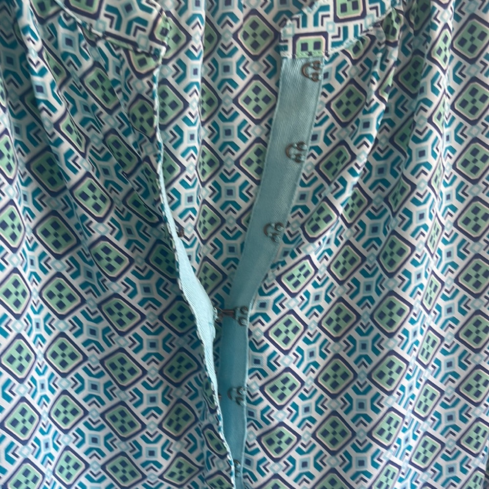 Banana Republic Blouse 🦋 w/retro geometric print - Picture 2 of 5